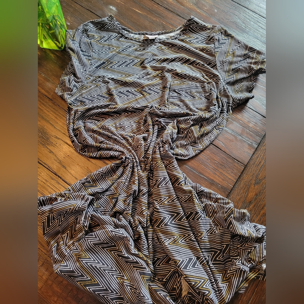 LuLaRoe Black and Gold Zigzag Carly Dress